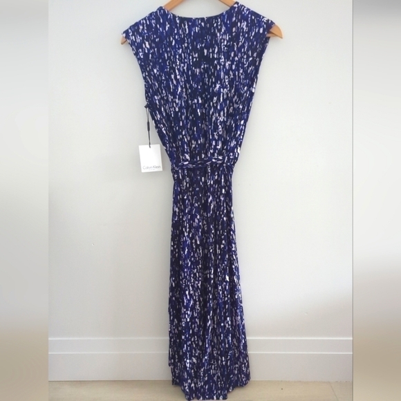 CALVIN KLEIN | Blue/Black/White Byzantine  Multi Stretch V-Neck Wrap Dre… - Picture 9 of 9